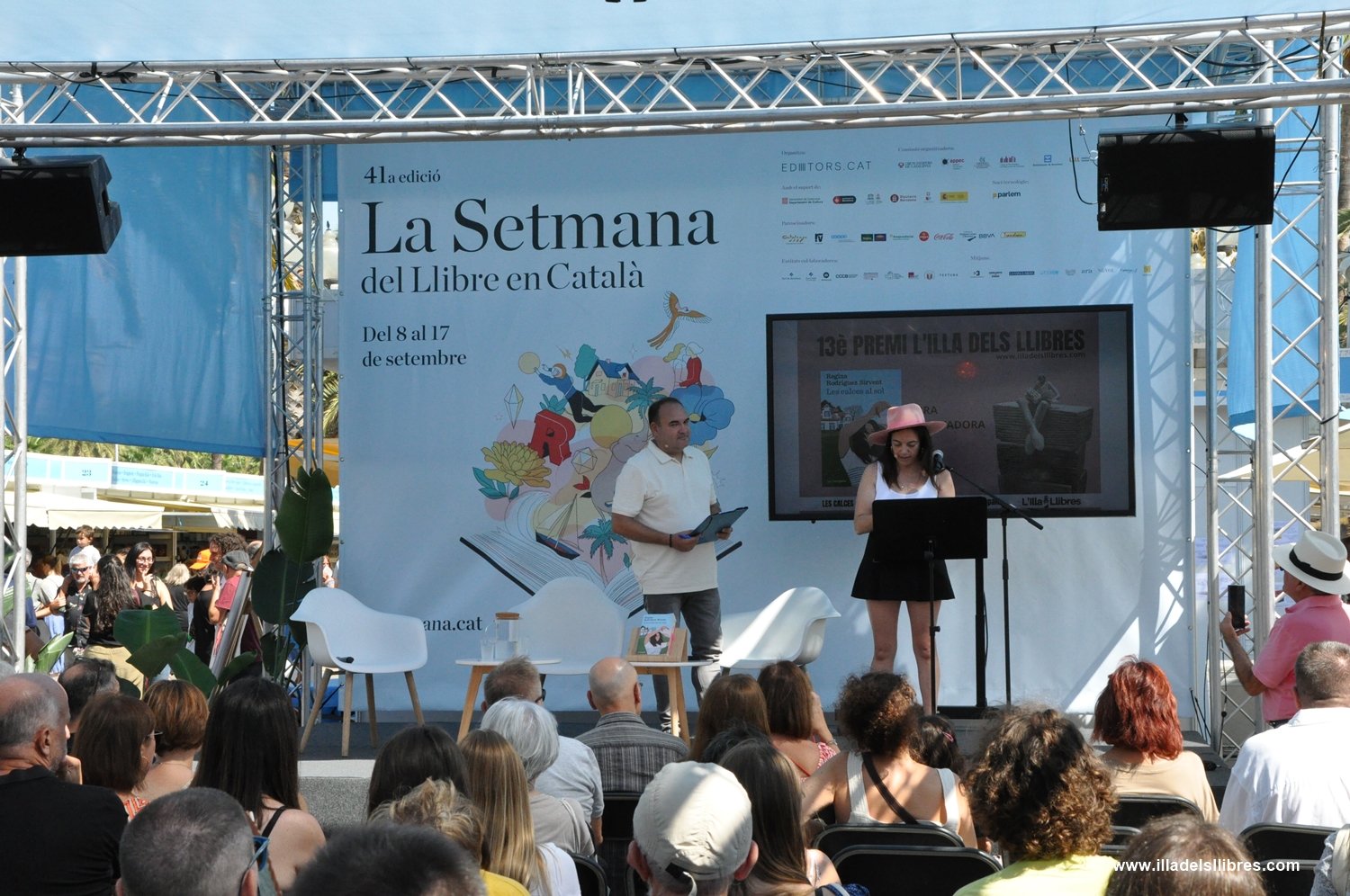Les calces al sol de Regina Rodríguez Sirvent guanya el 13è Premi L'Illa  dels Llibres L'illa dels llibres 